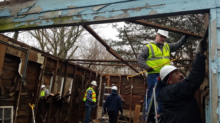 Expanding Capacity in NW Indiana: Trainees Deconstruct Blighted Structures During 3-Day Workshop